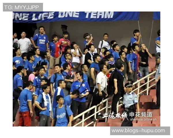 11月15日广大的精彩对决与江苏球队的激烈碰撞引发球迷热议 11月15日广大的精彩对决与江苏球队的激烈碰撞引发球迷热议