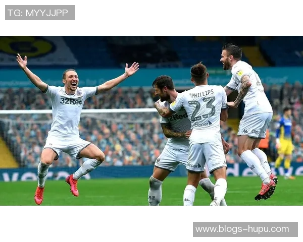 利兹联与利物浦精彩对决直播全程回顾与分析 利兹联与利物浦精彩对决直播全程回顾与分析