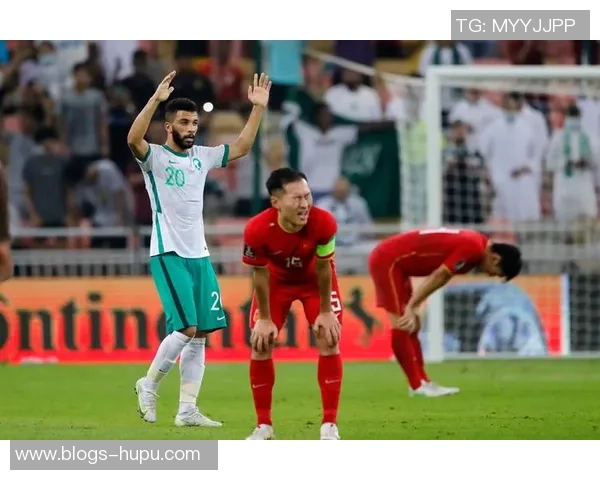 圣塔菲与国民竞技的激烈对决揭示了足球战术的魅力与球队精神的碰撞